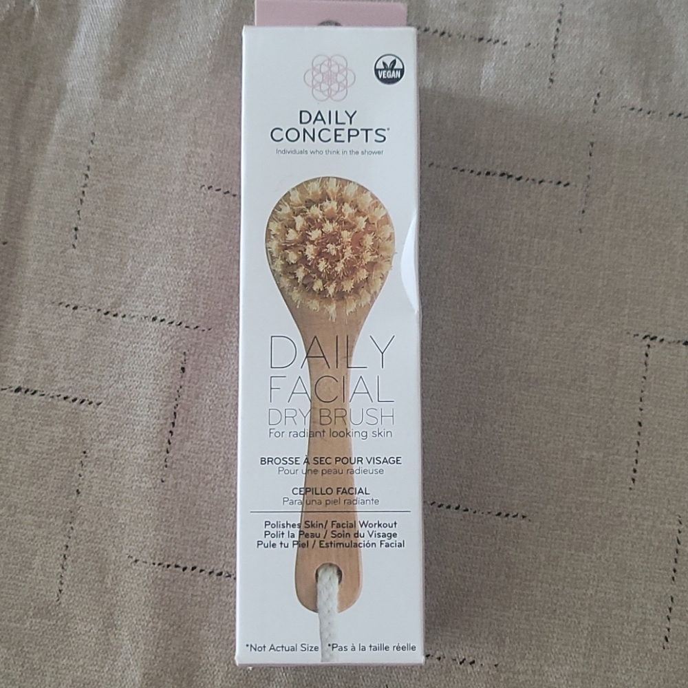 Daily facial dry brush